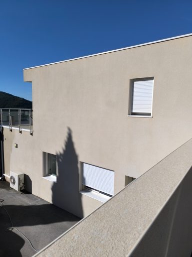 Après nettoyage de façade par Droniclean dans le Gard